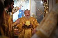 Архиерейское богослужение в Николо-Архангельском храме города Балашихи